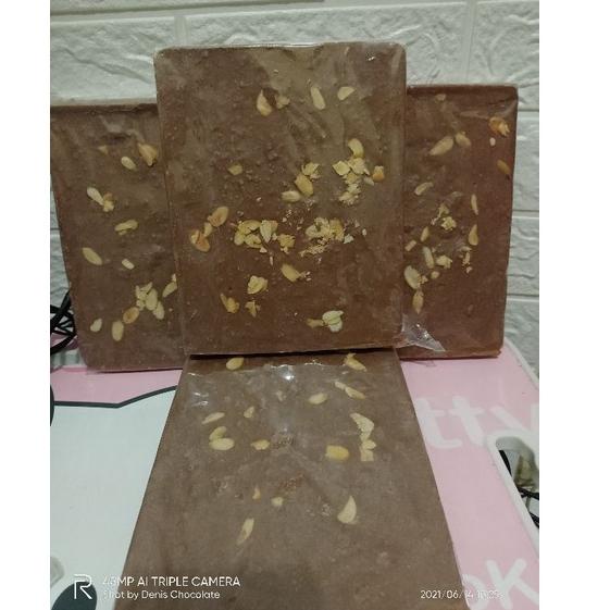 

Pasti Murah Silverqueen Coklat Block 1kg 07