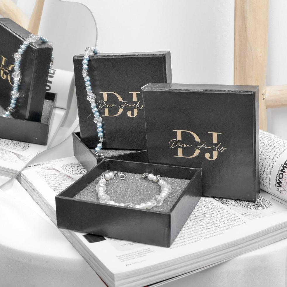 "SAR.08De22l" Deona Jewelry Series 1