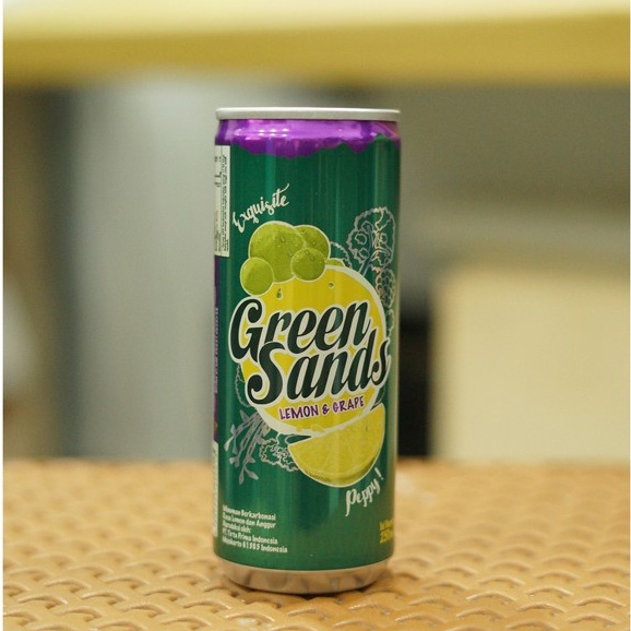 

GREEN SANDS Soft Drink Lemon & Grape Kaleng 250ml