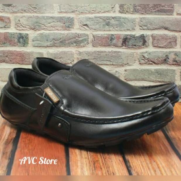 Sepatu Pria Casual Kulit Asli Dr. Boss Warna Hitam [TMY.21De22ι]