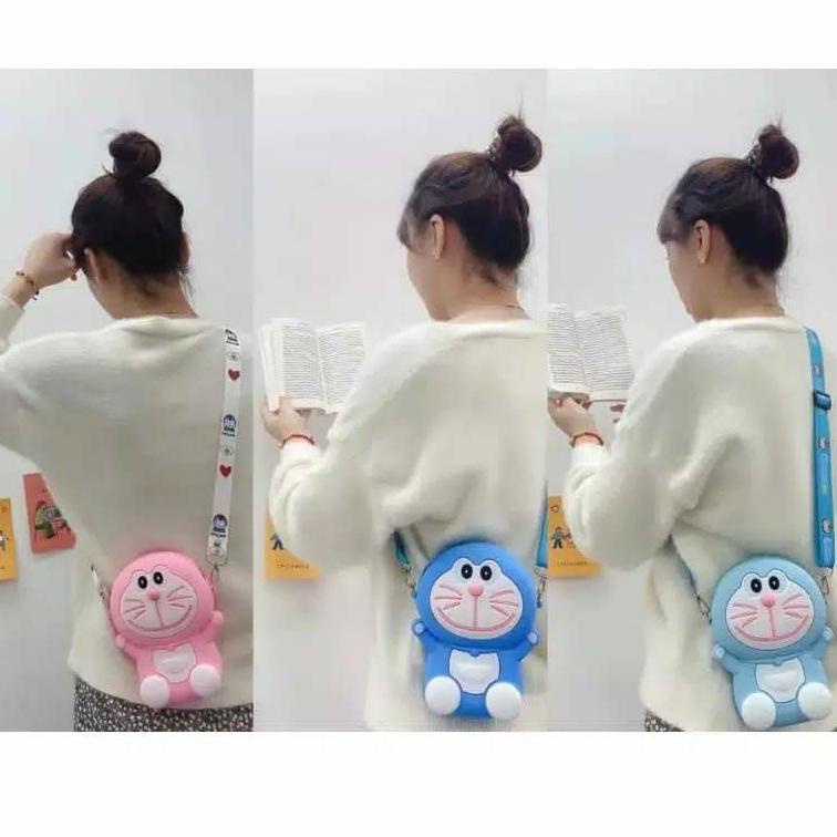 APR.10De22ᵀ– family games Tas selempang rubber jelly anak dewasa karakter jumbo lucu HP bebek doraem