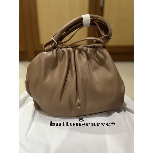 The Cloud Bag Buttonscarves