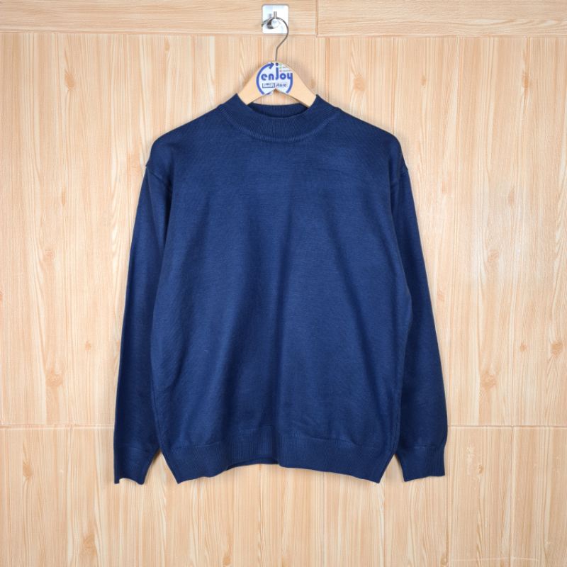 sweater leher tinggi mockneck ECRU STANDARD rajut knit
