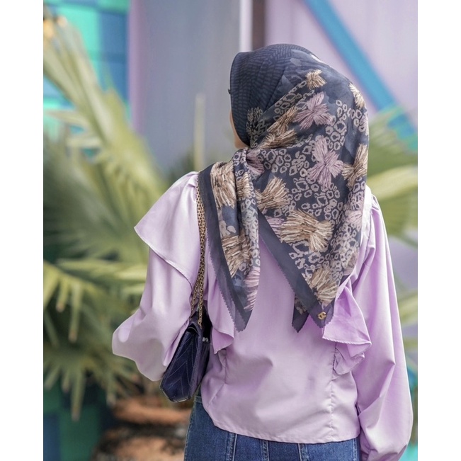 Amities seris 2 Lasercut HIJAB SEGIEMPAT VOAL MOTIF terbaru