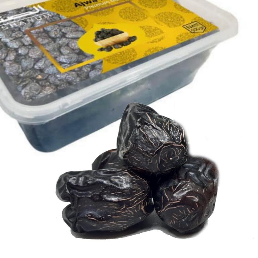 

GRATIS ONGKIR✅[ COD ] Kurma Ajwa Premium Toples / Kurma Nabi Super 500 Gr Asli Al Madinah / Ajwa Madinah / Oleh haji|RA2