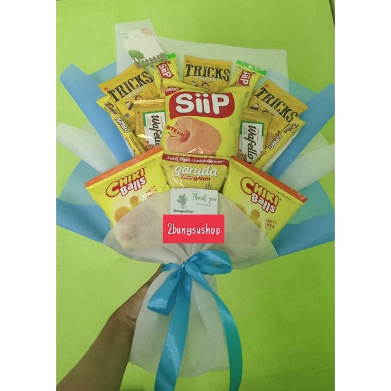 

buket snack kuning, bisa request snack warna lain free kartu ucapan