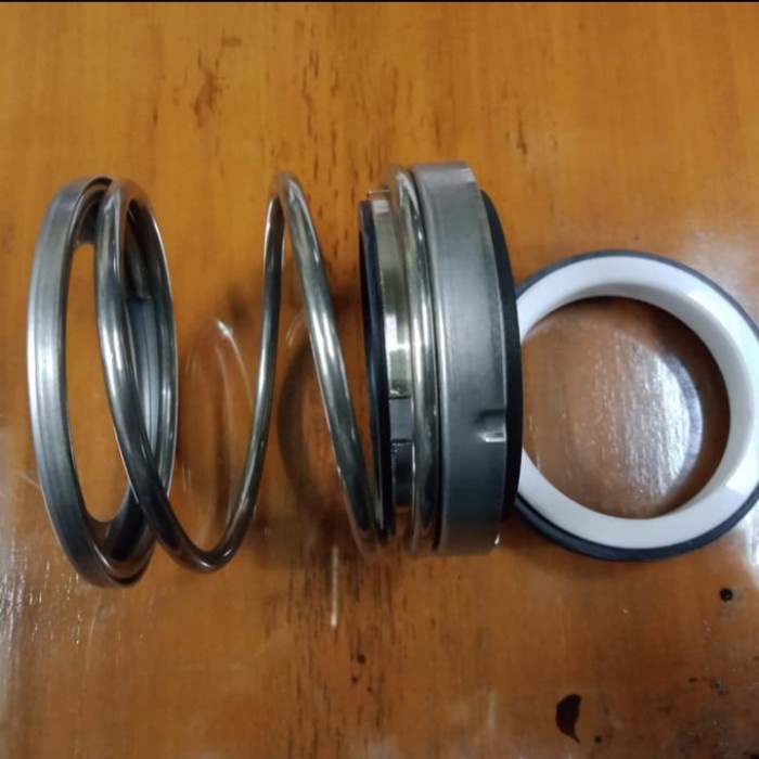 

MECHANICAL SEAL 560 -1 7/8
