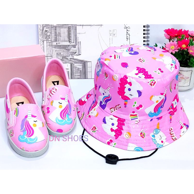 Paket Sepatu Anak Bucket Anak Perempuan Paket Slip On Topi Bucket Hat Anak Perempuan Murah Lucu Karakter Unicorn Pink Cute