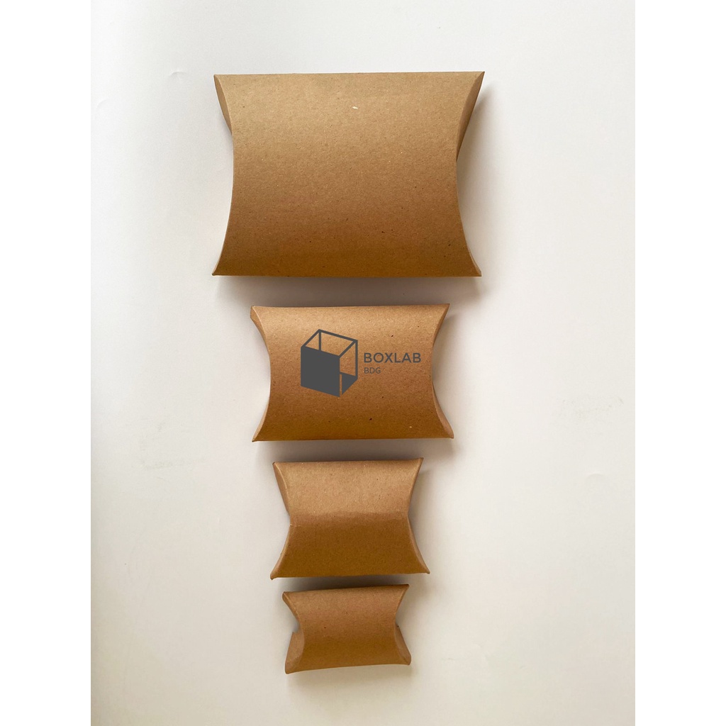 

Pillow Box PB 14 x 11 x 3.5 , Gift Box, Kotak Souvenir, Pillow Box Packaging PB 141135