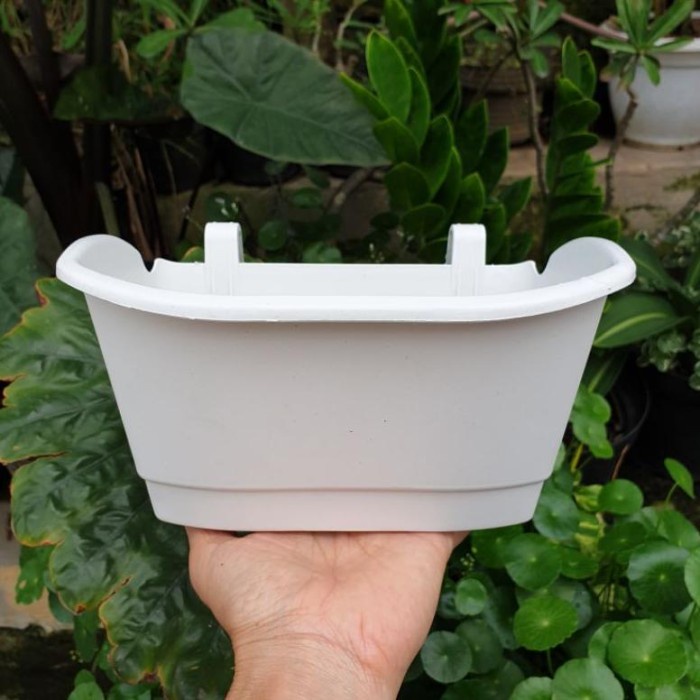 Pot Cantel Kotak Tip M : Pot Bunga Tempel Kotak Cantol Ram Kawat Mirip