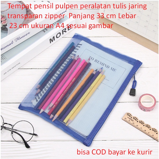 

Tempat pensil pulpen peralatan tulis jaring transparan zipper Panjang 33 cm Lebar 23 cm ukuran A4 sesuai gambar