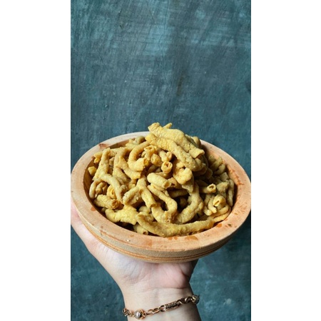 

Kripsus kripik usus original / kripik usus Pedas daun jeruk ukuran 70 gr