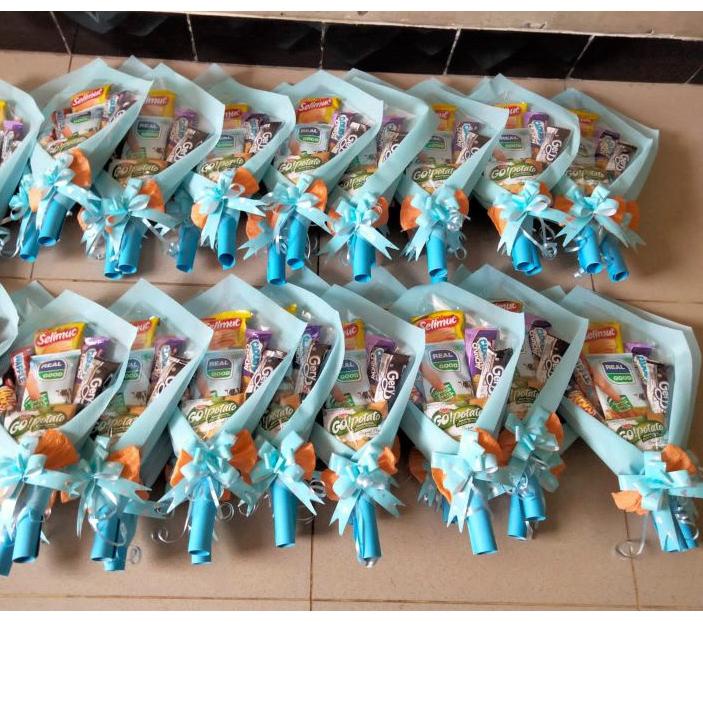 

₽ Buket Snack Souvenir Ulang tahun Ekonomis (kode gopotato) | Bucket snack | Bucket Souvenir べ