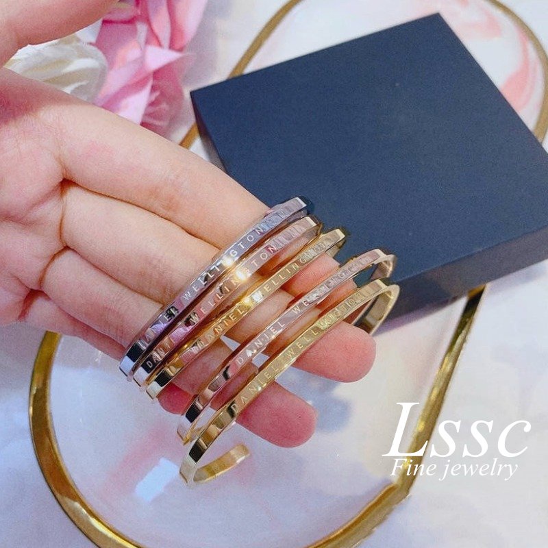 Gelang Titanium Wanita Anti Karat Emas 18K Huruf Bangle Couple Pasangan Perhiasan Fashion Korea