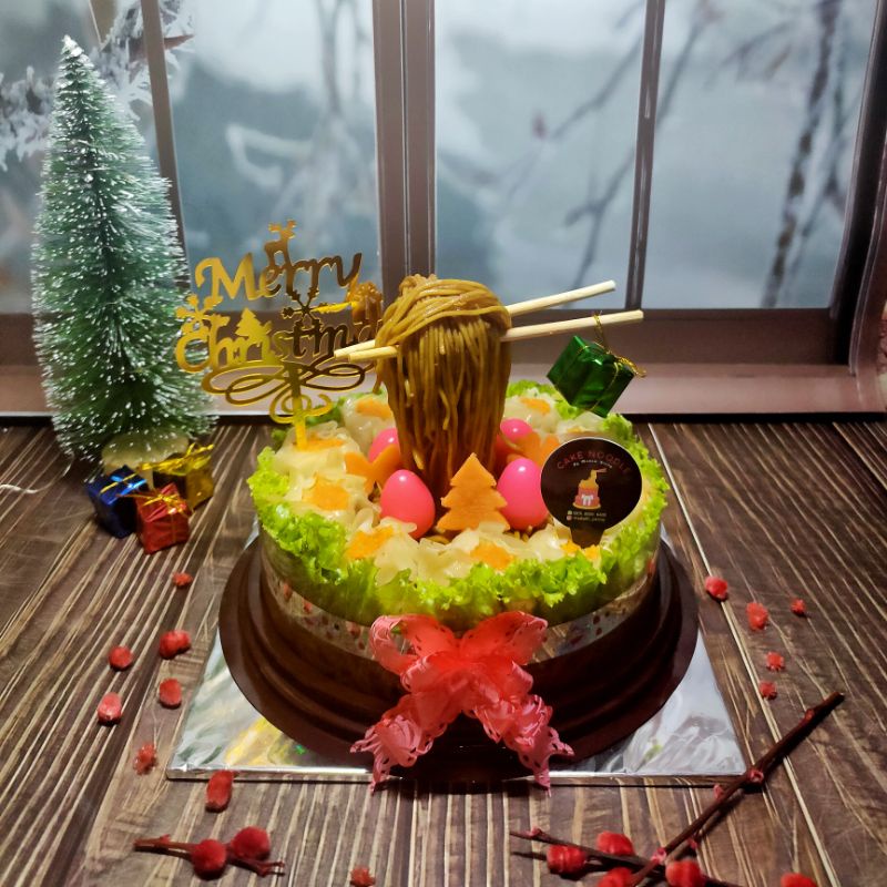 

Xmas Edition Flying cake Noodle mix siomay for 3-4 portion