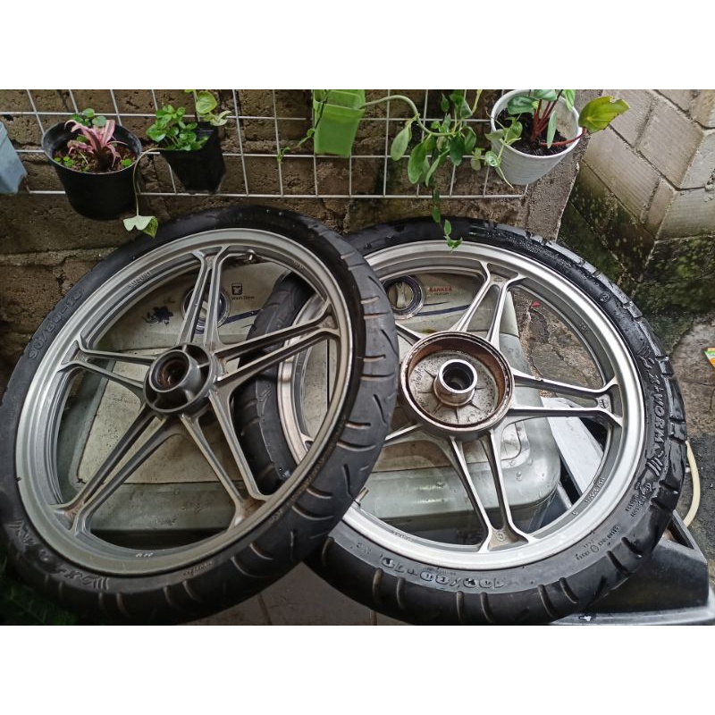Velg thunder suzuki tunder custom japstyle caferacer tracker dll pelek racing palang original ori co