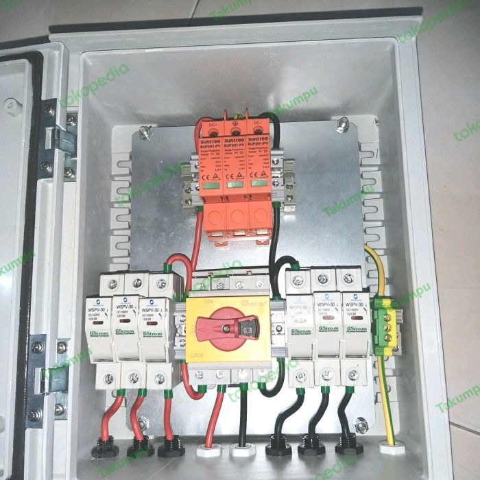 PV String Combiner Box [3 PV in/ 1 DC Out 1000Vdc] instalasi PLTS IP66