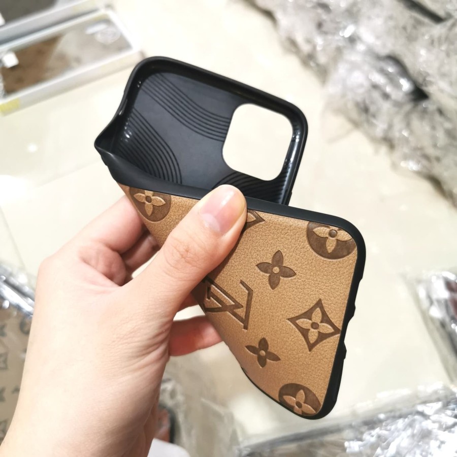 IPHONE 5G 5S 6G 6S 6 PLUS 7G 8G SE 2020 7 PLUS 8 PLUS X XS XS MAX XR 11 11 PRO 11 PRO MAX | LV EMBOS Soft Case LV Skin Leather