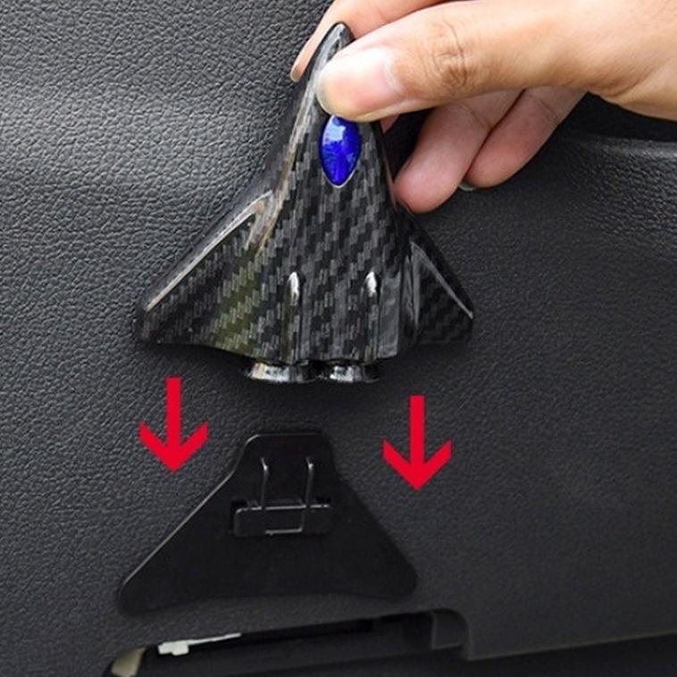 ↓➺✹ (Ready Stock) 1 Pcs Lampu led logo pintu mobil laser Pikachu Kartun dinamis projektor USB wirele