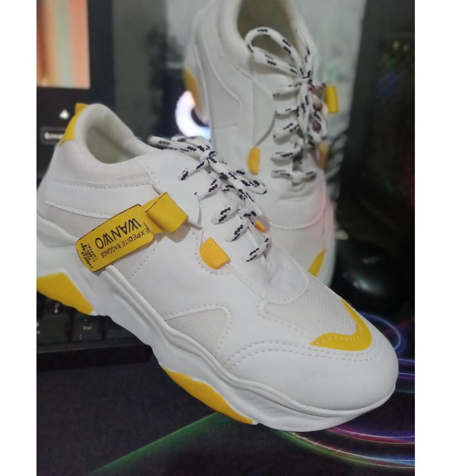 [Y-I2I[♥] Sepatu Wanita Sneakers Korea Wanita Wanwoo Sepatu Sneakers Tali paling laris