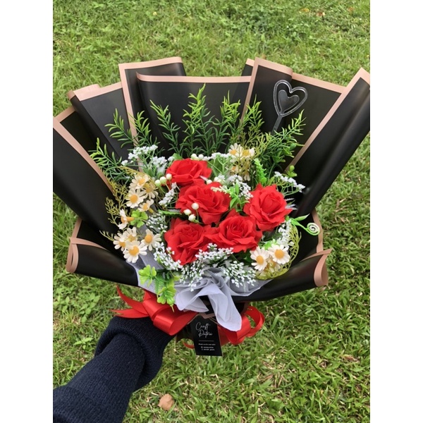 Buket Bunga Mawar artificial/ bunga artificial/ buket wisuda