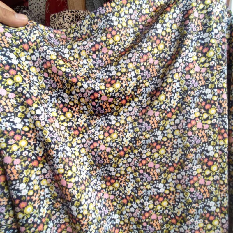 Kain Ceruty Zara | Bahan Ceruti Zara Dasar kuning Dzc-27 | bahan untuk gamis & pakaian busana wanita