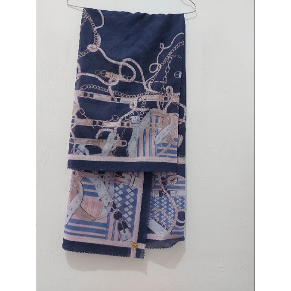 preloved buttonscarves chain navy