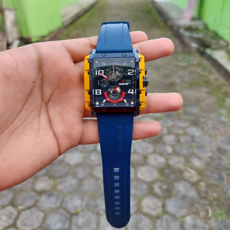 jam tangan expedition second bekas masih bagus seri 6757
