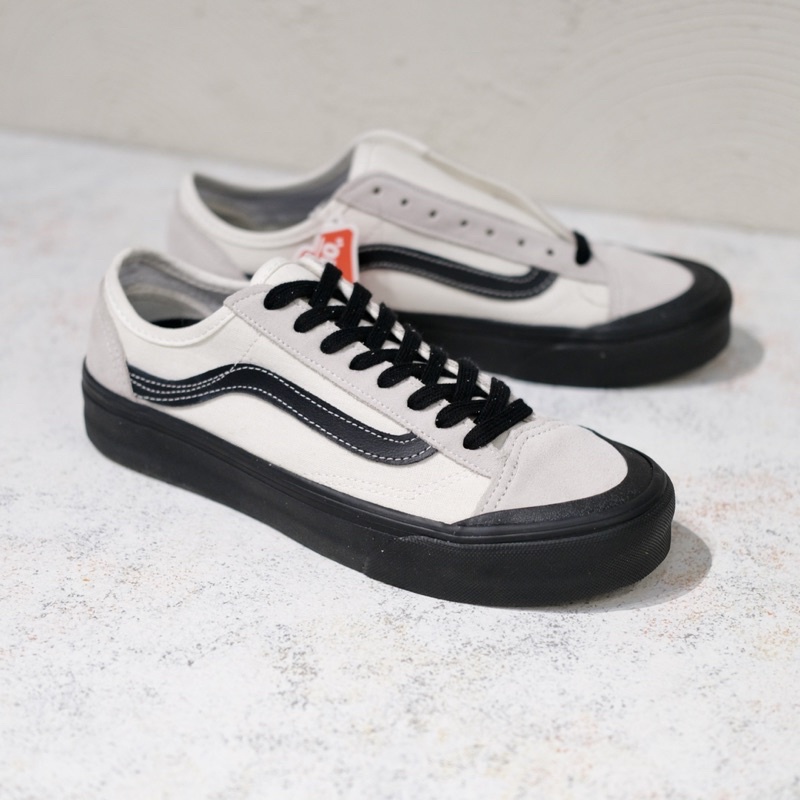 SEPATU VANS STYLE 36 DECON SF SALTWASH WHITE/BLACK