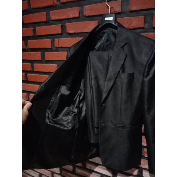 Setelan Jas Pria Hitam mengkilap