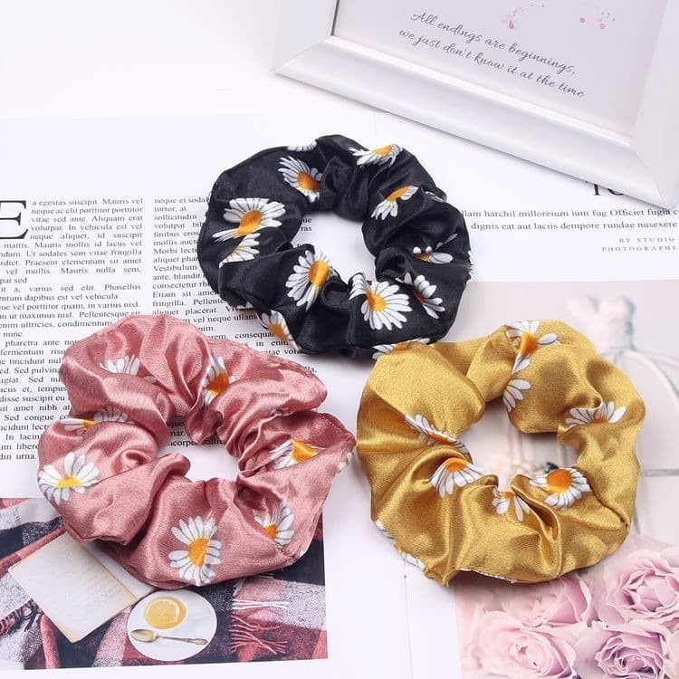 Ikat Rambut Scrunchie Rose / Kunciran Rambut Korea Style Aksesoris Wanita Jilbab Kuncir Cepol Hijab Babycinnamon