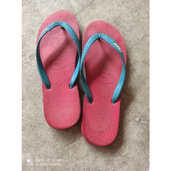 preloved sandal fipper pria 12