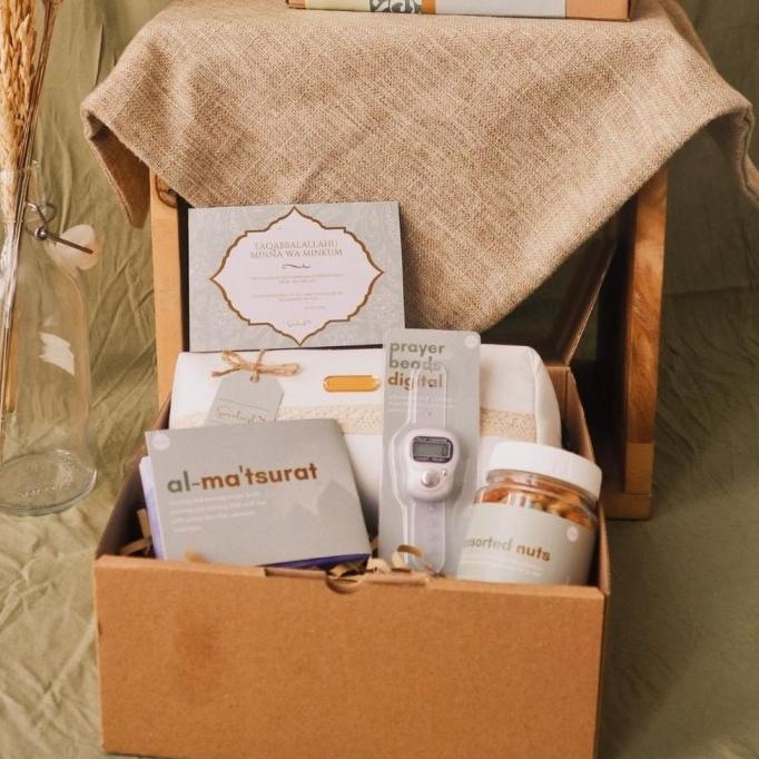 

HAMPERS KUE KERING MEDIUM SWEETWIST WF54634ER