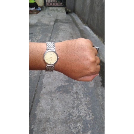 jam tangan seiko dolce quartz simpel dial second bekas original murah