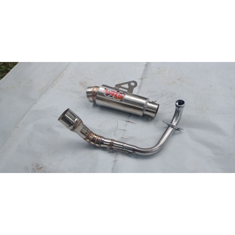 Knalpot racing WRX kolong atas pnp beat fi. beat karbu. Scoopy. vario125. spacy. PCX. vario150. dll