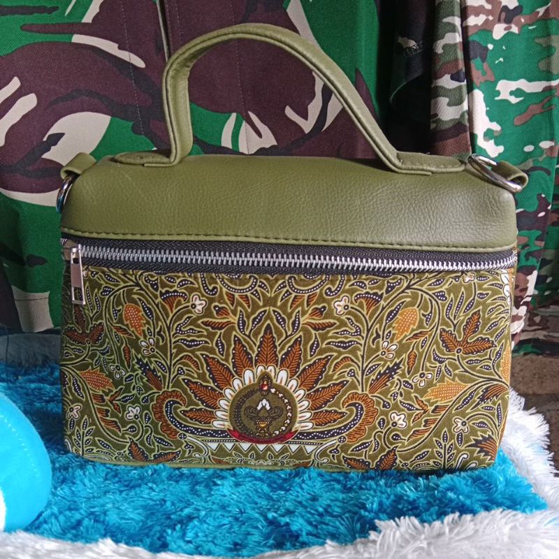 tas batik persit
