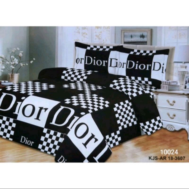 Sprei Brand Local Motif Dior Gucci Channel Luois Voitten  Ukuran 160x200 180x200 Set Banta Dan Gulin