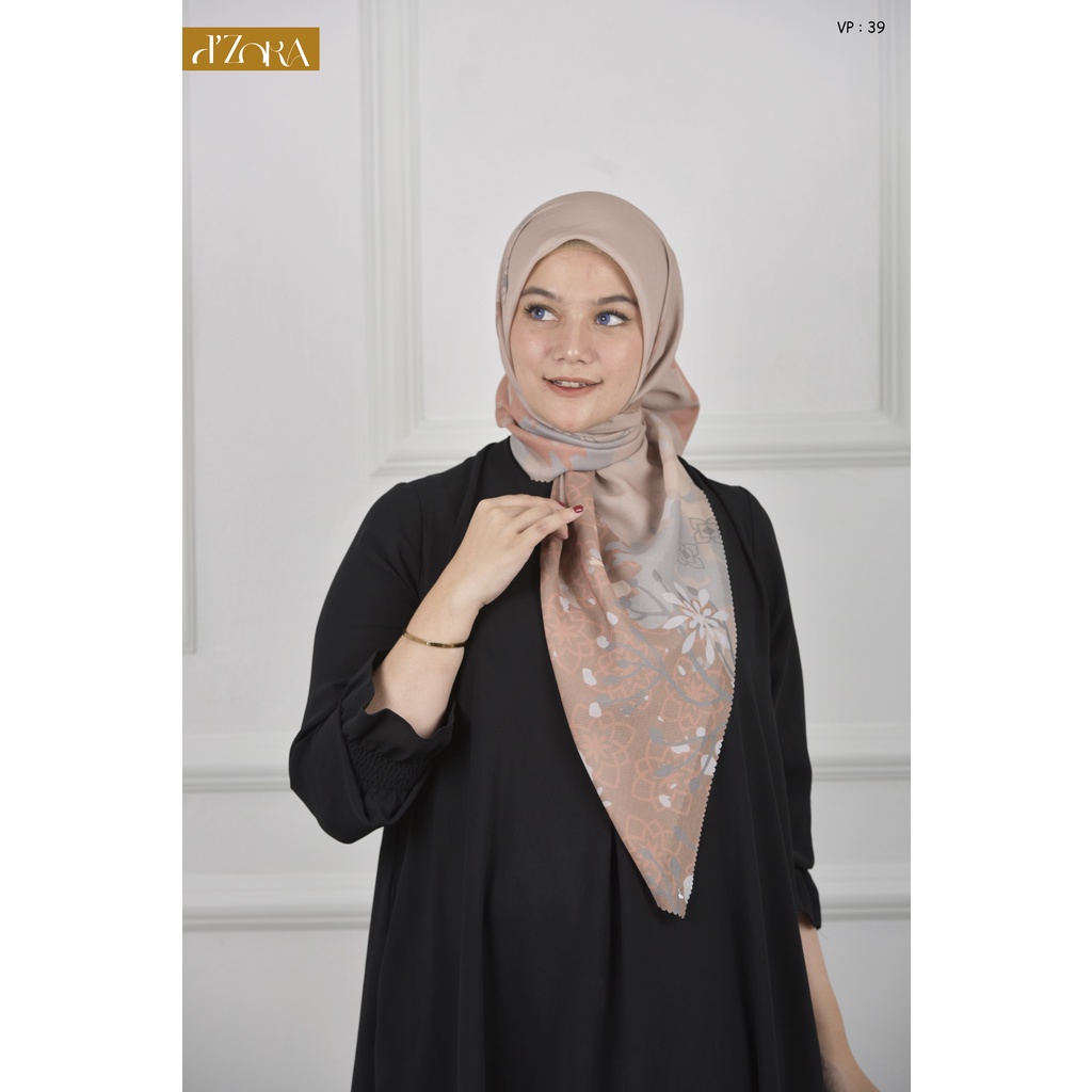d'ZORA HIJAB KERUDUNG SEGI EMPAT MOTIF