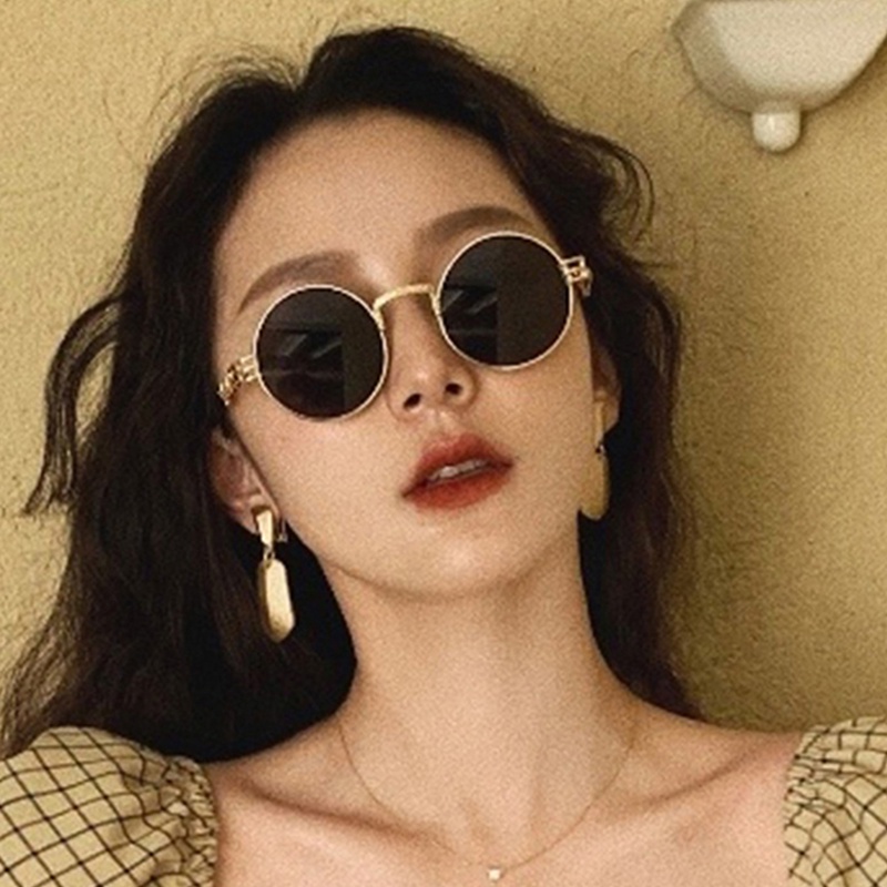 (YUZHU) Kacamata Hitam Bingkai Logam Mode Vintage Punk Fashion Colorful Sunshade Sunglasses