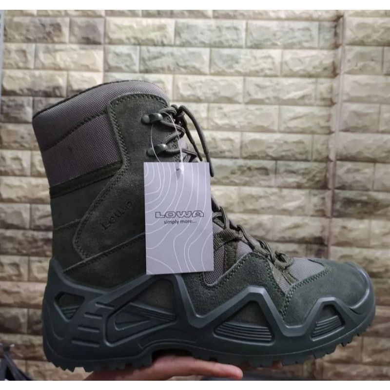 sepatu lowa hijau