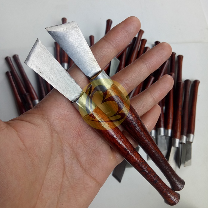 

Pangrupak Pelajar Model 0 | Alat Nyurat Lontar