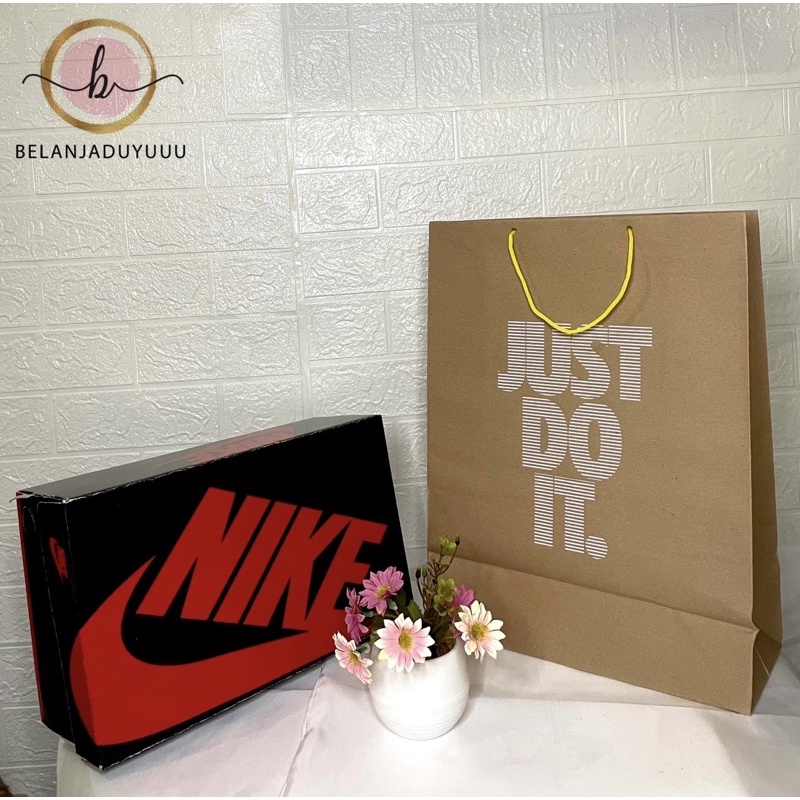 Paper Bag Nike Just Do It ( Ready Stock Jakarta )