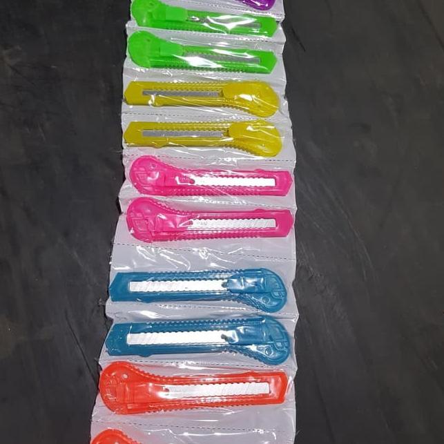 

㊊ CUTTER KNIFE MERK VANSTAR NO 180 ISI 12pcs ヽ