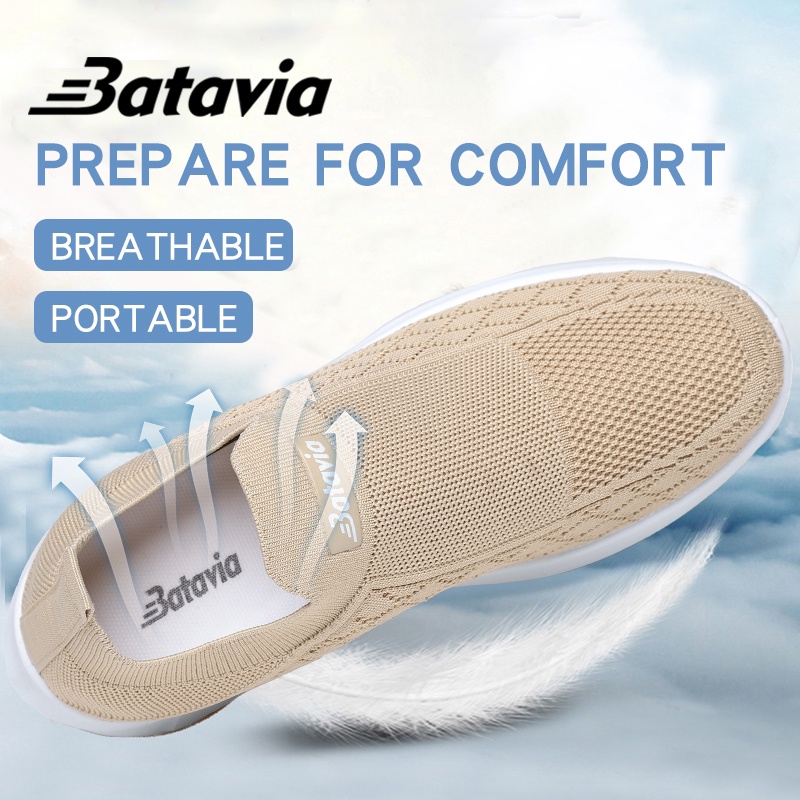 Batavia Sepatu pria sepatu olahraga sepatu siswa hitam mengenakan sepatu kerja B41