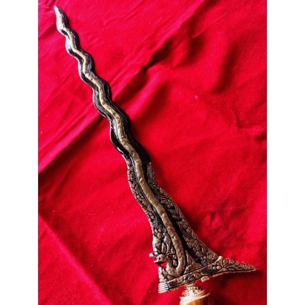 Keris Luk 13 Naga Sasra Garap Istemewa Pamor Kulit Semangka