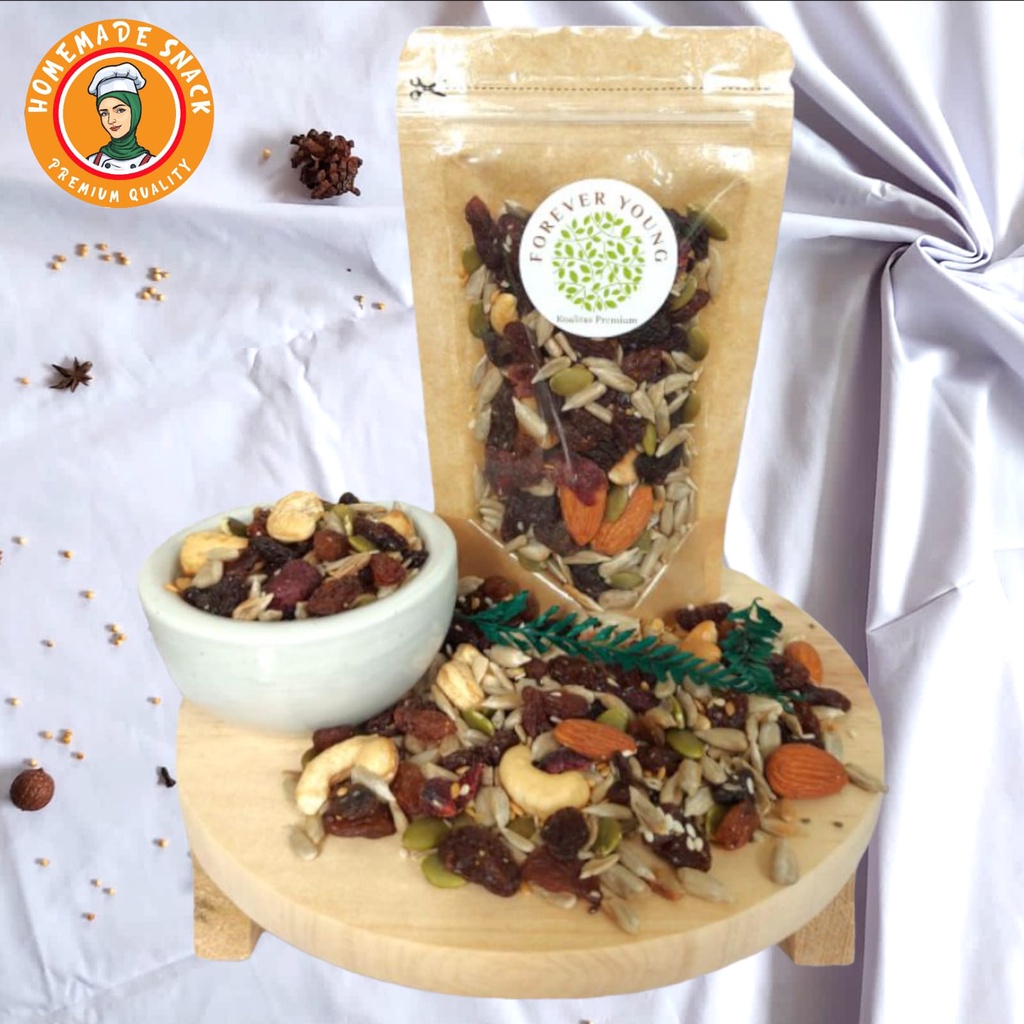 

Homemade Snack - Superfood Roasted Trail Mix Nut Premium Quality / Trail Mix Nut Kualitas Premium Matang Oven