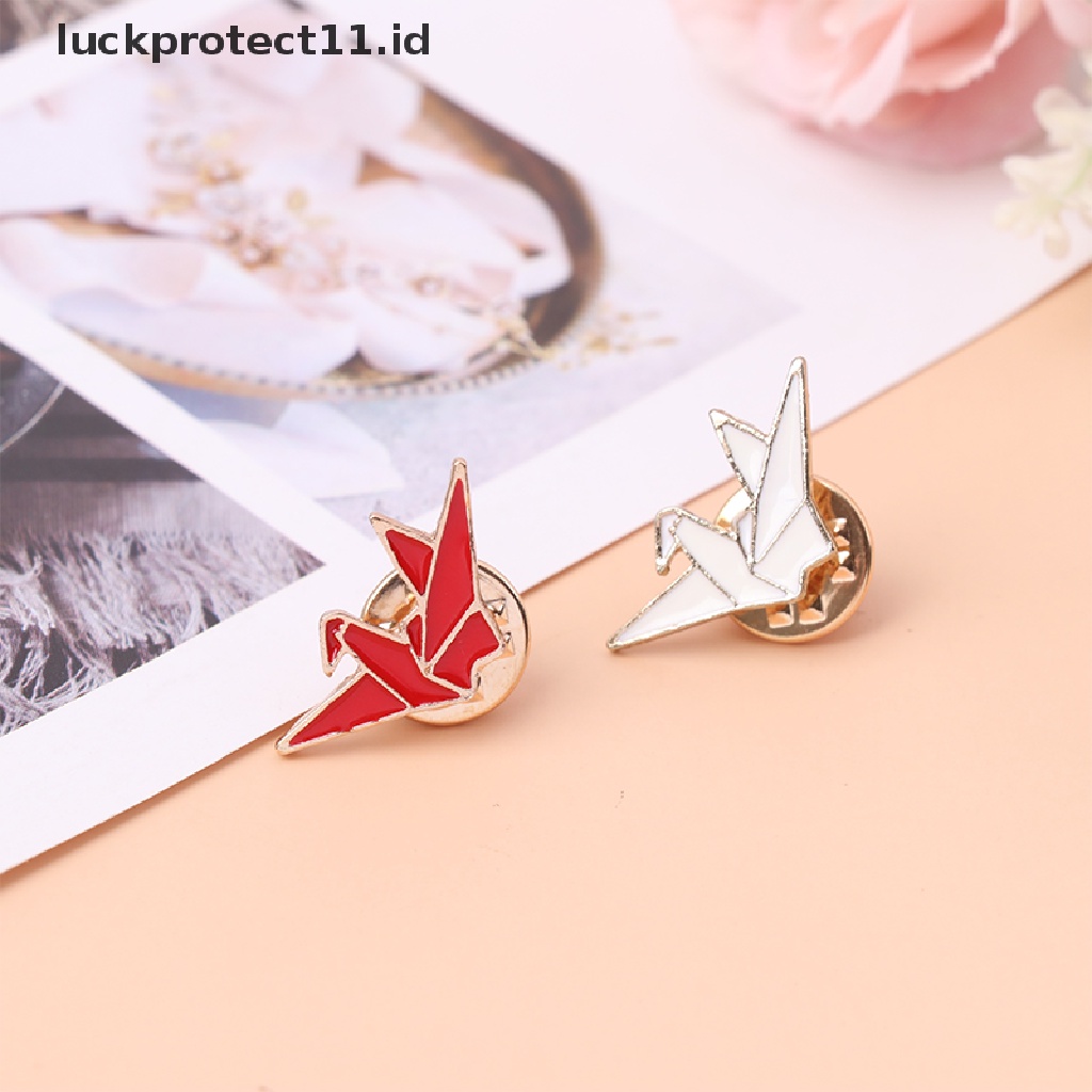 /Fashion Hot// Fashion/Merah Putih Lucu Anime Lencana Bros Kartun Seribu Derek Kertas Keberuntungan Enamel Pin Pakaian Denim Kerah Pin Perhiasan Kartun Jepang Serbaguna Lencana Tas Liontin