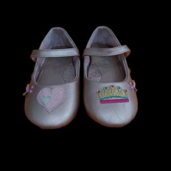 Pre-Loved Avenue Kids Tiara Flat Pink Size 30