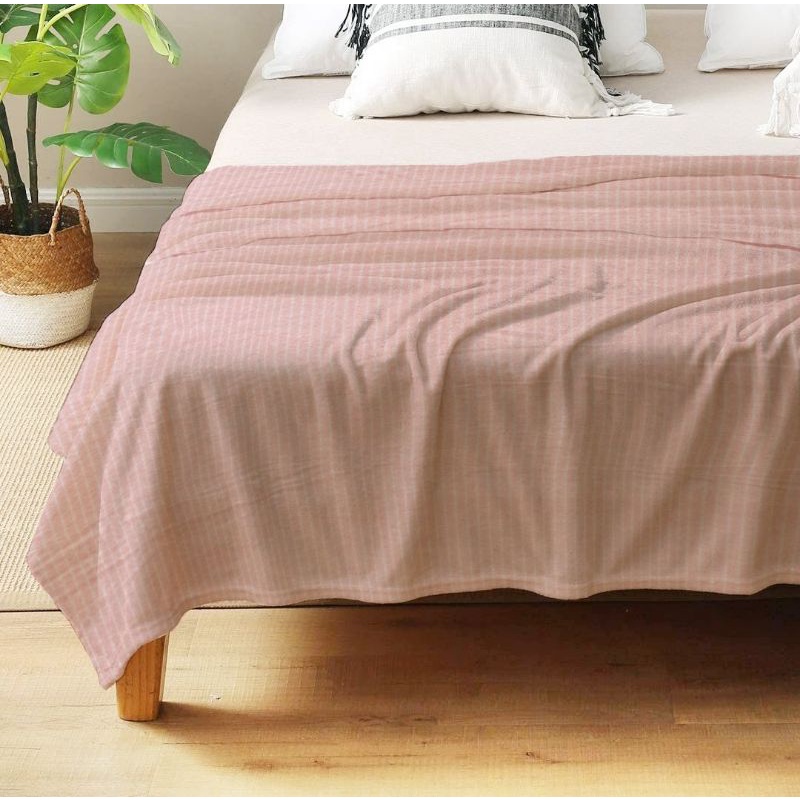Selimut King Rabbit Thermal Blanket 150x200 motif Strip Pink