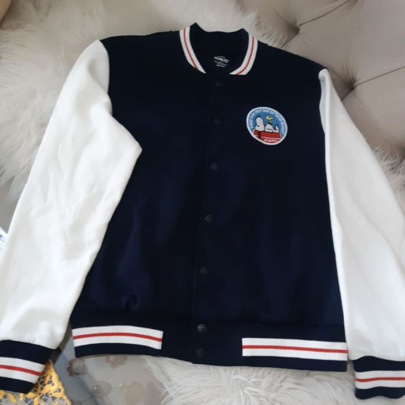 Sale..Harga Tahun Baru..jaket varsity anak uniqlo like new